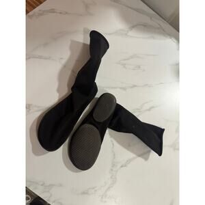 Yeezy Pods Slip On Sock Shoes Size 3 (XL) Fits Men's 12 and other sizes.